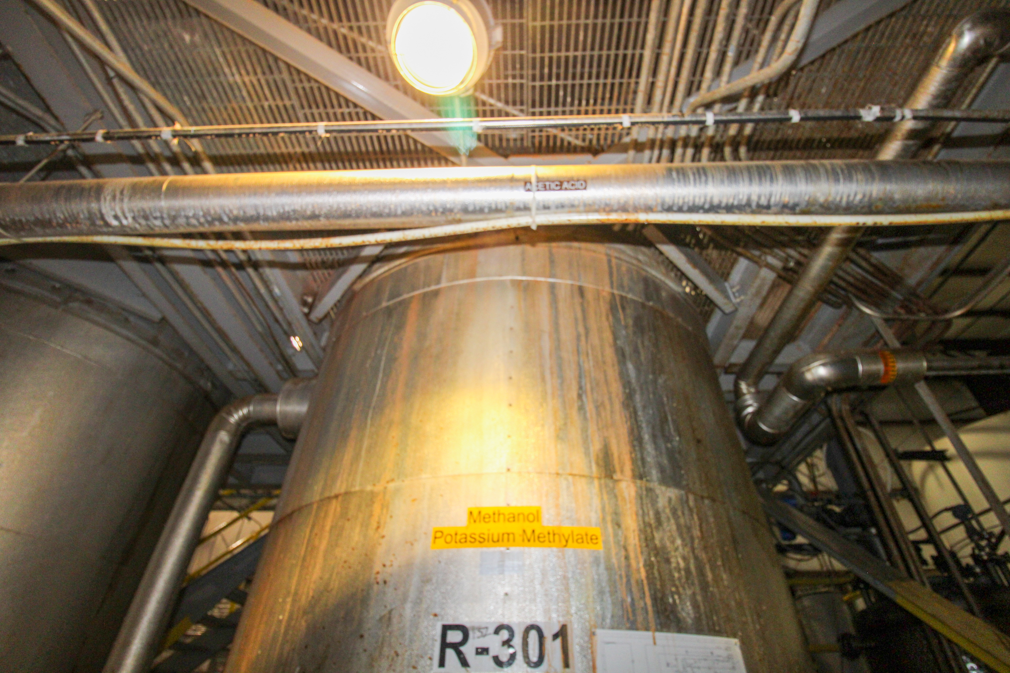 REACTORS AND PUMPS IN MAIN PROCESSING BUILDING (135 - 25230-1)