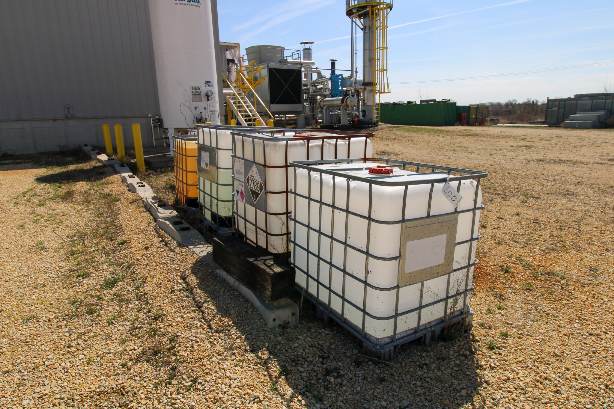 IBC TOTES (207 - 25230-1)