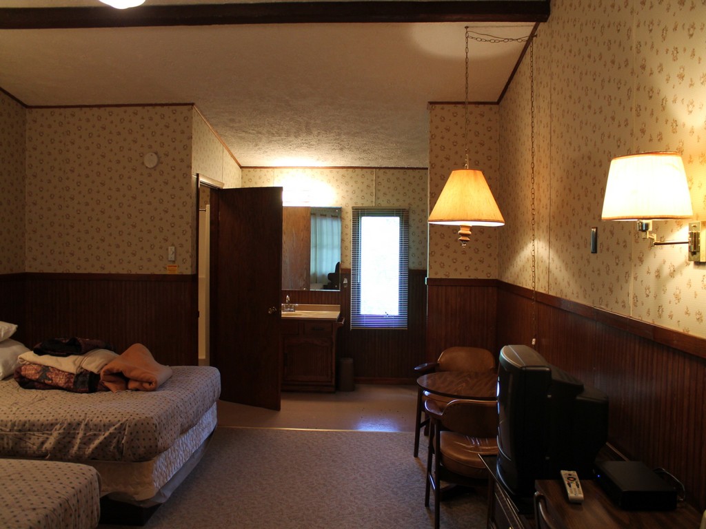 1721_0833.jpg